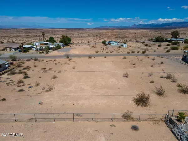 Topock, AZ 86436,5160 MIAMI Drive #-