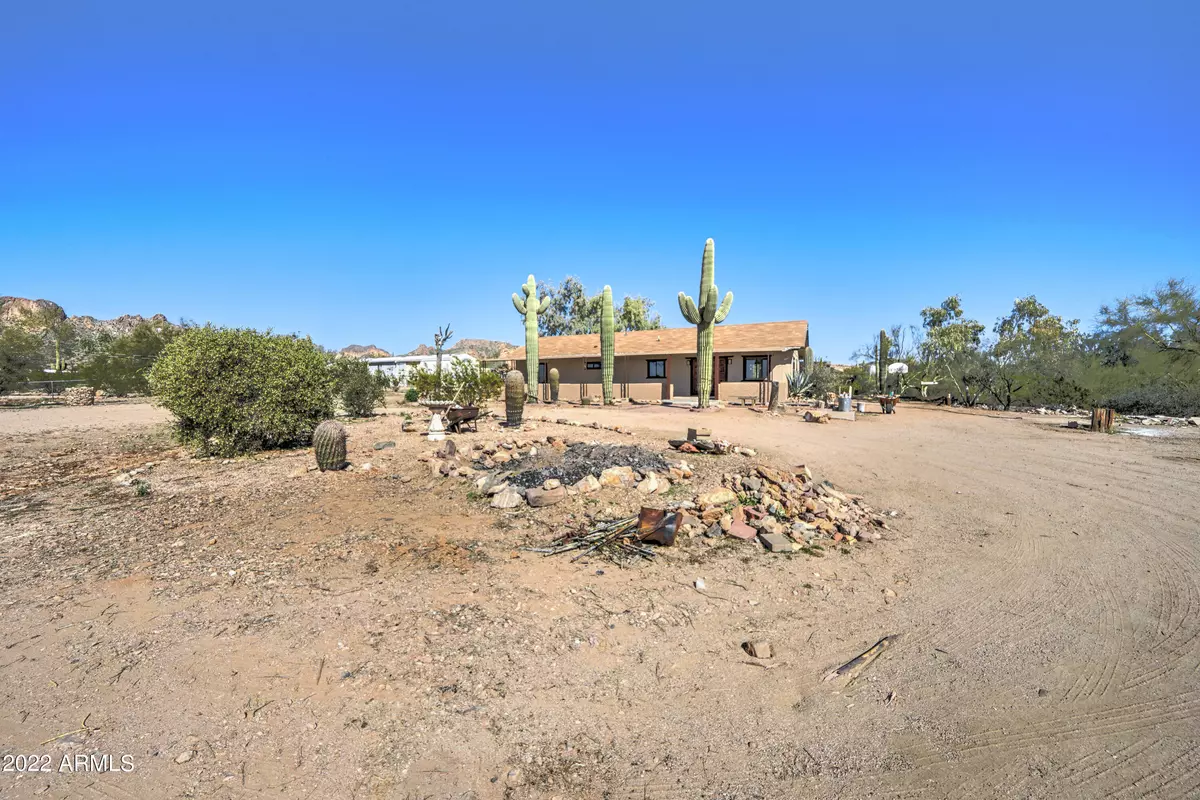 Apache Junction, AZ 85120,4253 N PLAZA Drive