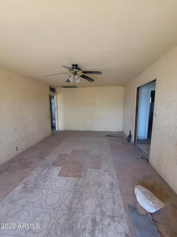 Eloy, AZ 85131,116 E 11TH Street
