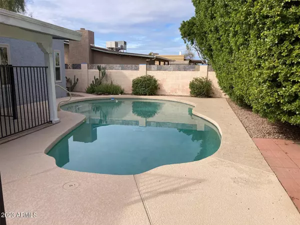 Mesa, AZ 85213,1347 N ROCA --