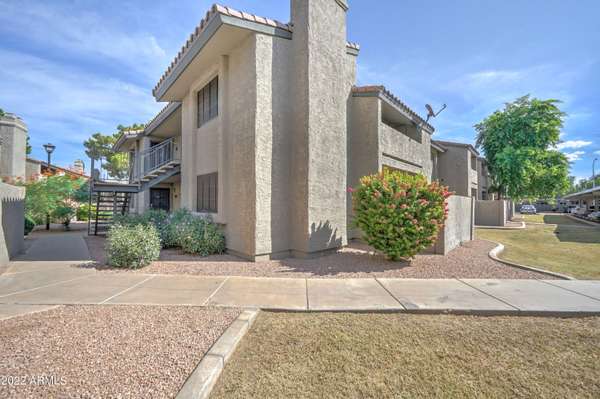 Mesa, AZ 85210,533 W GUADALUPE Road #1033