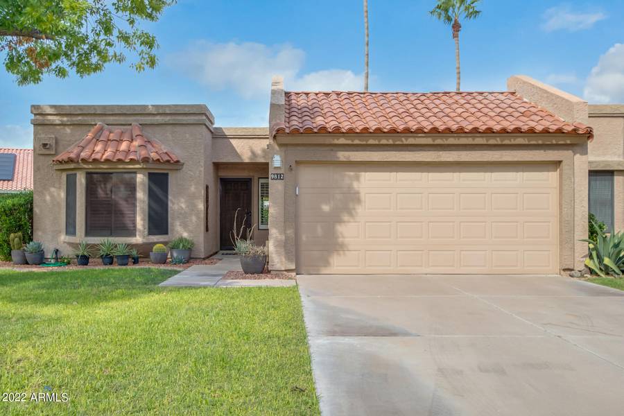 9812 W KERRY Lane, Peoria, AZ 85382