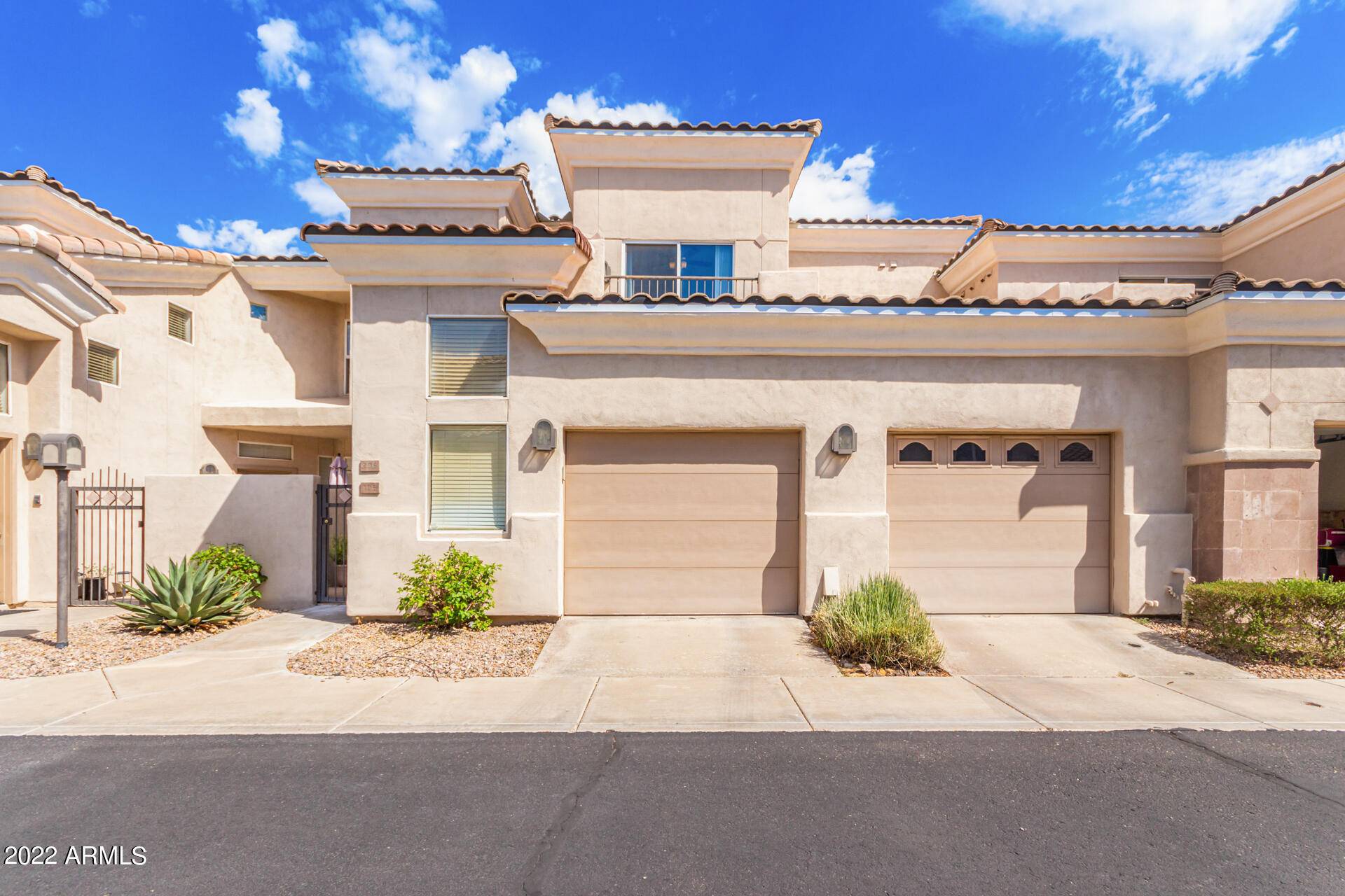 1747 E NORTHERN Avenue #206, Phoenix, AZ 85020