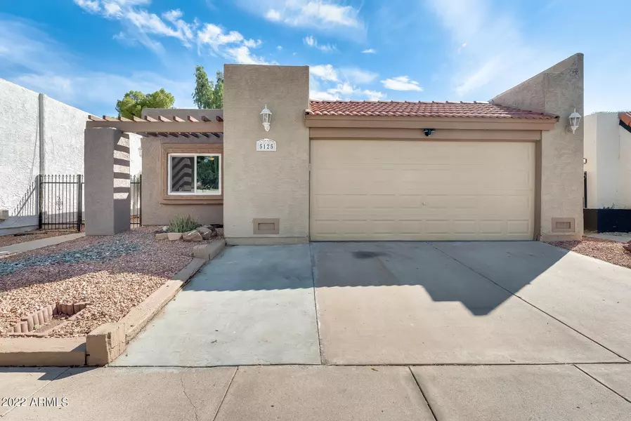 5125 W SANNA Street, Glendale, AZ 85302