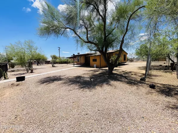 21539 W HARDING Street, Wittmann, AZ 85361