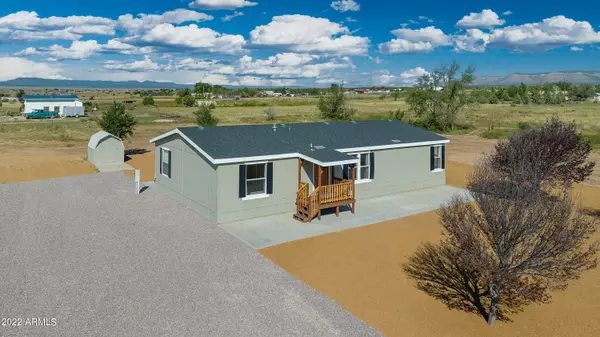 670 W AHONEN Road, Paulden, AZ 86334