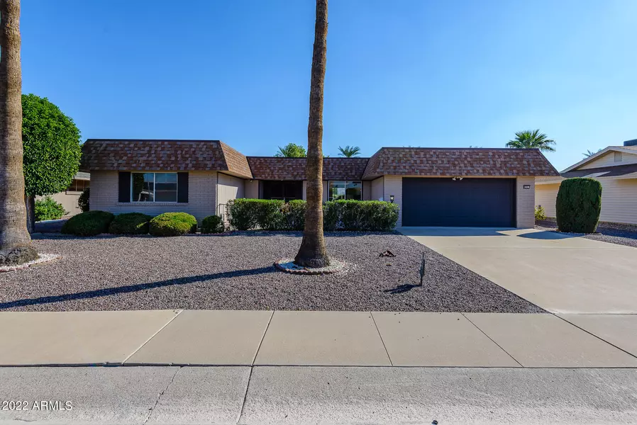 9221 W ARROWHEAD Drive, Sun City, AZ 85351