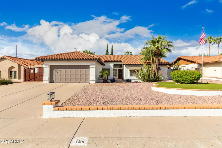 724 E BROOK HOLLOW Drive, Phoenix, AZ 85022