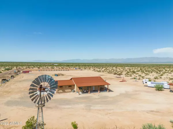 Aguila, AZ 85320,48123 N 529TH Avenue