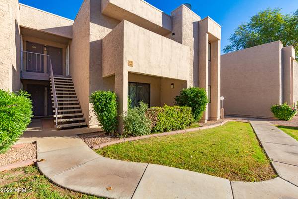 Mesa, AZ 85202,1920 W LINDNER Avenue #215