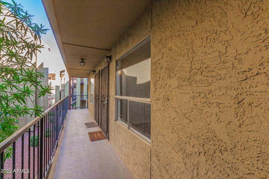 461 W Holmes Avenue #213, Mesa, AZ 85210