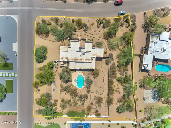 Paradise Valley, AZ 85253,9354 N FANFOL Drive