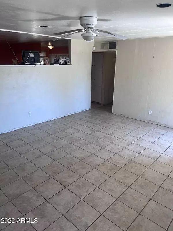 Phoenix, AZ 85031,5138 W CATALINA Drive