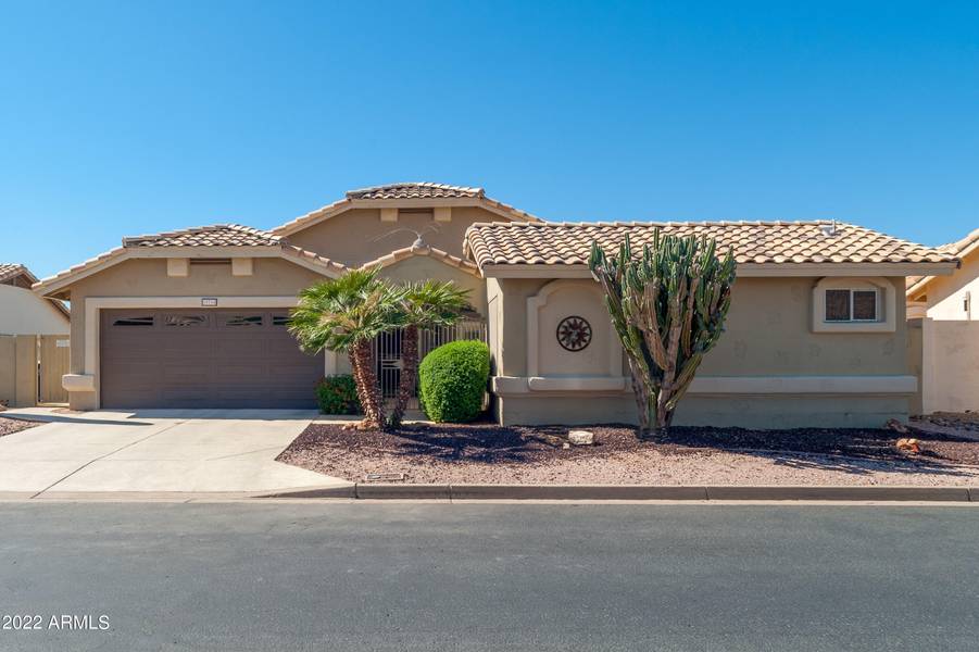 17718 N DESERT FLOWER Trail, Surprise, AZ 85374