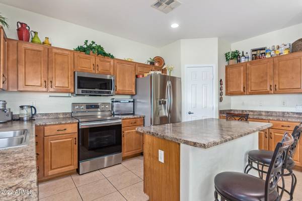 Tolleson, AZ 85353,9425 W RAYMOND Street