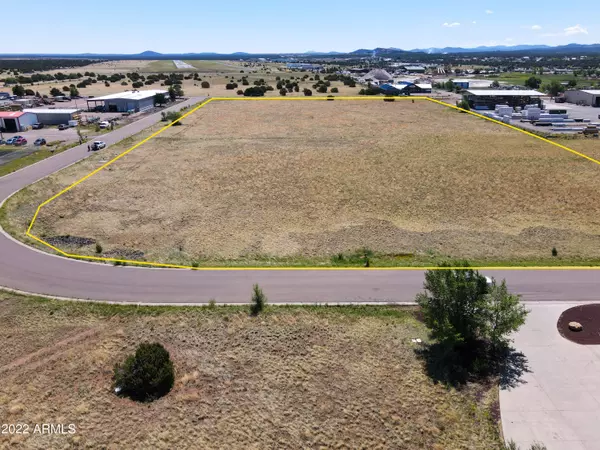 Show Low, AZ 85901,1360 N 16TH Street #-