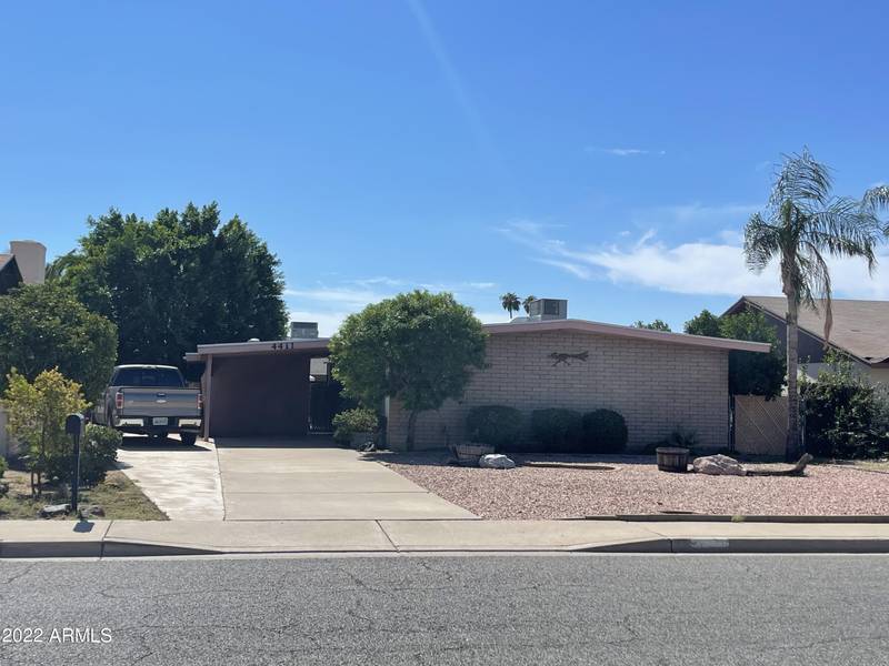 4411 W CHOLLA Street, Glendale, AZ 85304