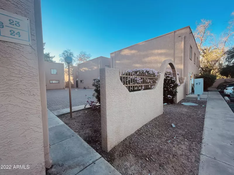 6302 N 64TH Drive #19, Glendale, AZ 85301