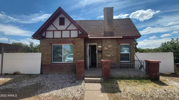 2601 E Willetta Street, Phoenix, AZ 85008