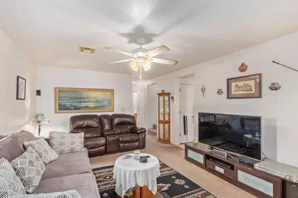 Phoenix, AZ 85020,245 E RUTH Avenue