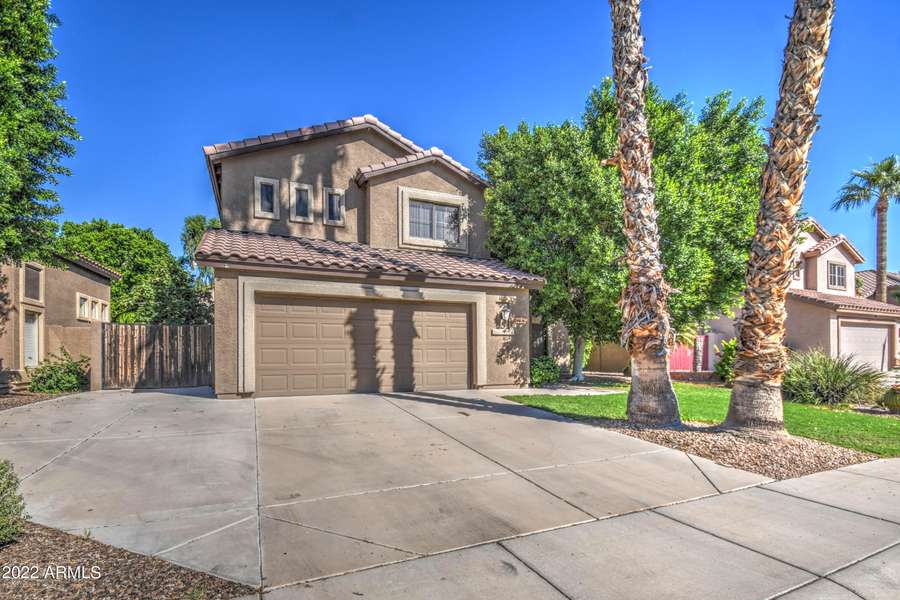 6806 W Rose Garden Lane, Glendale, AZ 85308