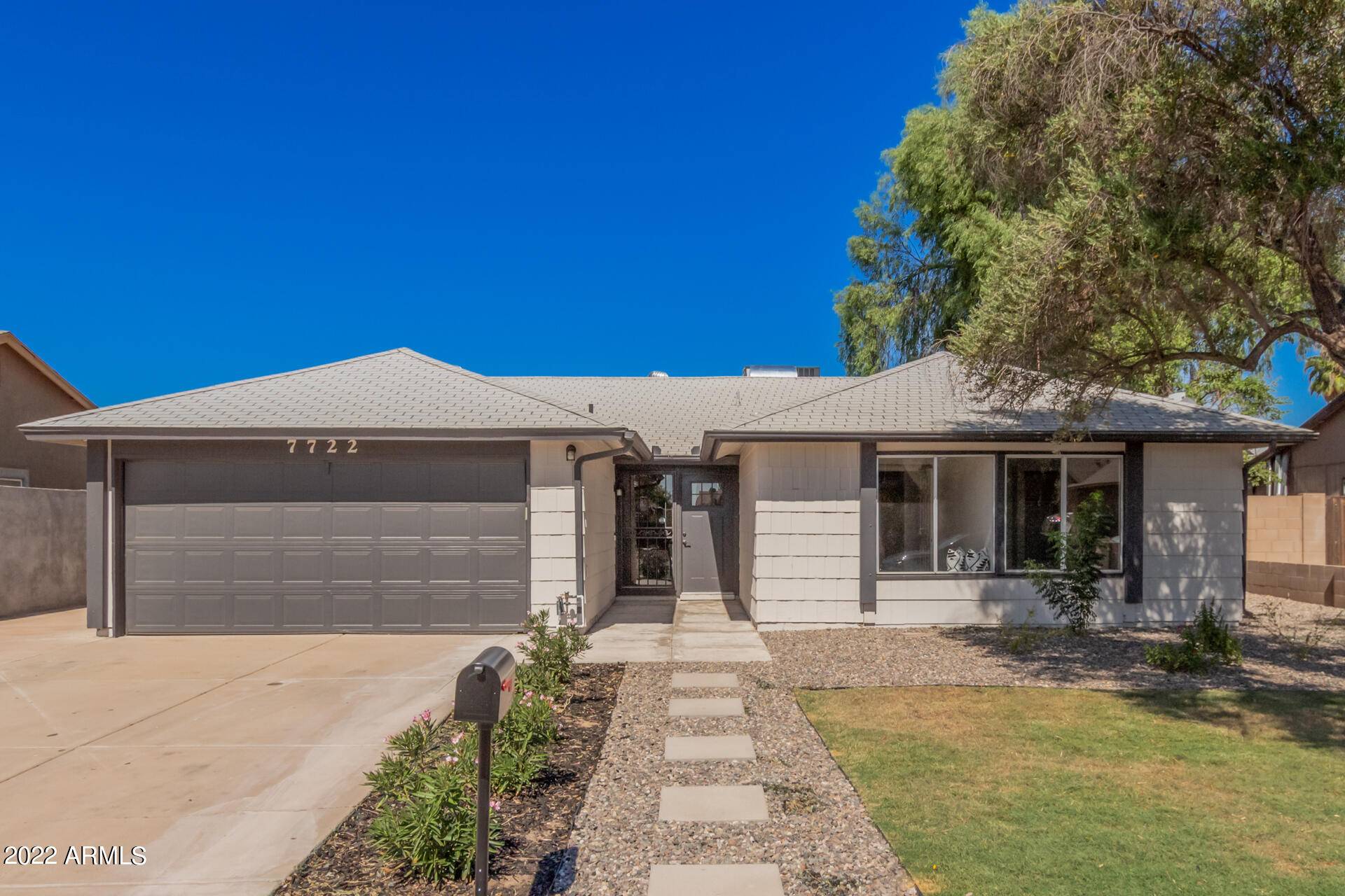 Phoenix, AZ 85033,7722 W WOLF Street