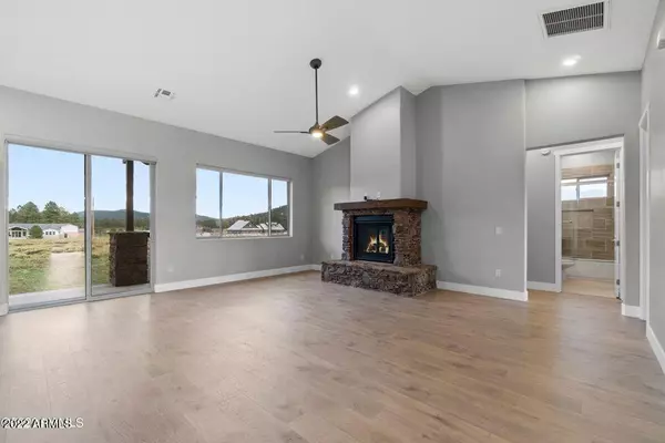 Williams, AZ 86046,184 Royal Troon Drive