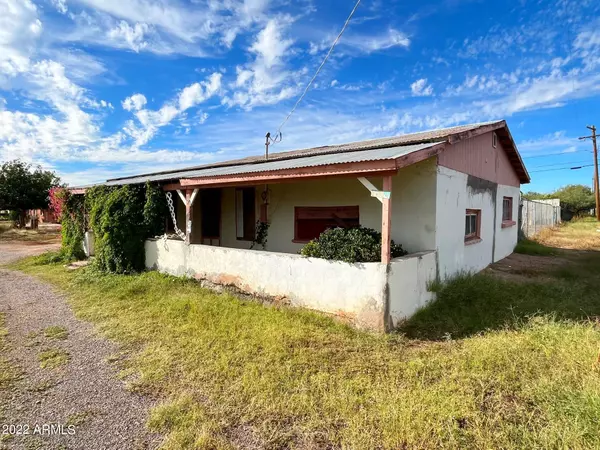 104 GRACE Avenue, Pirtleville, AZ 85626