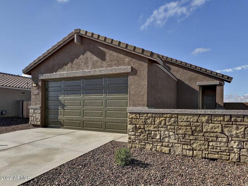 36968 N SIDEWINDER Drive, San Tan Valley, AZ 85140