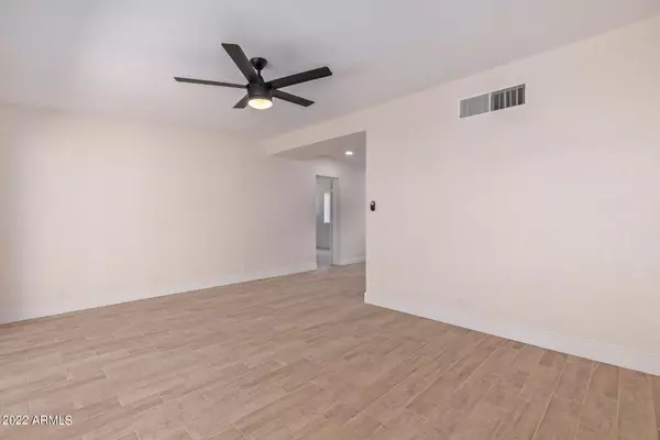 Mesa, AZ 85204,2226 E BRAMBLE Avenue