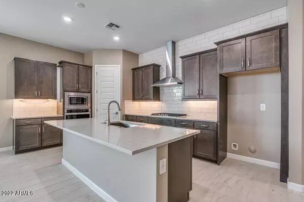 Phoenix, AZ 85054,21425 N 59TH Street