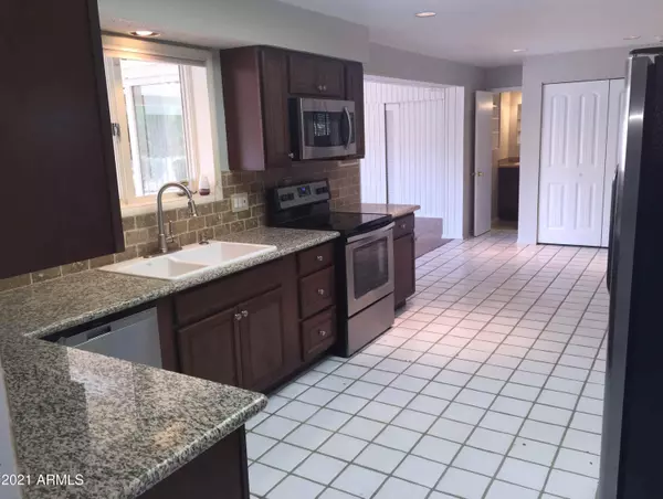 Paradise Valley, AZ 85253,6040 N CAMELBACK MANOR Drive