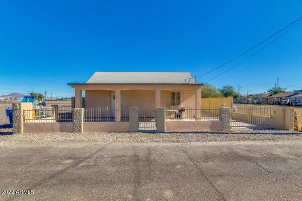 831 S 9TH Place, Phoenix, AZ 85034