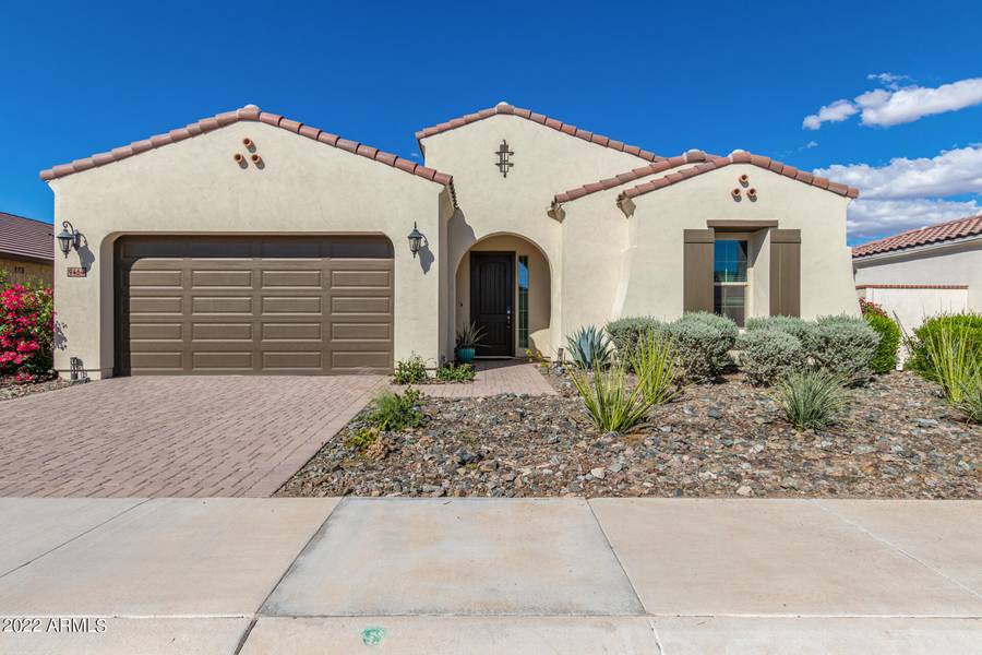 9464 E THATCHER Avenue, Mesa, AZ 85212