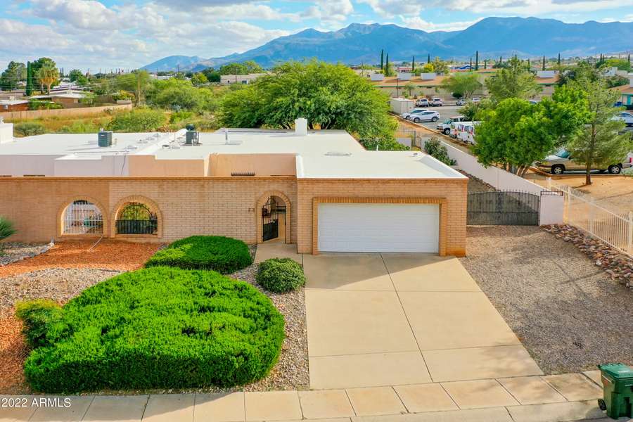 984 E CARMELITA Drive, Sierra Vista, AZ 85635