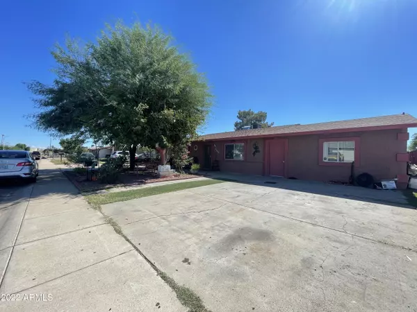 Phoenix, AZ 85033,5961 W MITCHELL Drive