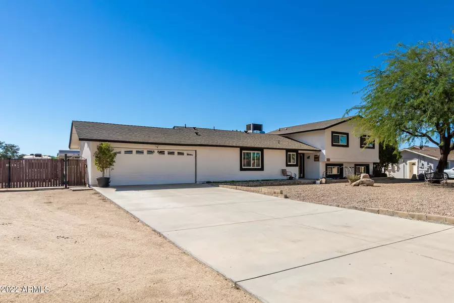 5811 W PARADISE Lane, Glendale, AZ 85306