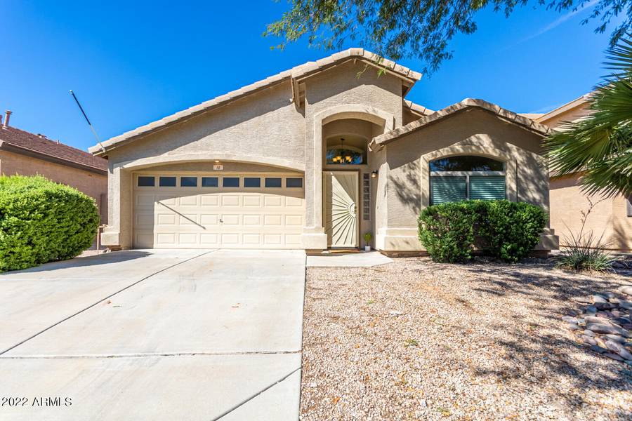 10 W CANYON ROCK Road, San Tan Valley, AZ 85143