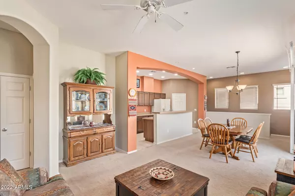 42424 N GAVILAN PEAK Parkway #30206, Anthem, AZ 85086
