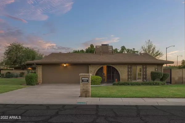 1041 E ORANGEWOOD Avenue, Phoenix, AZ 85020