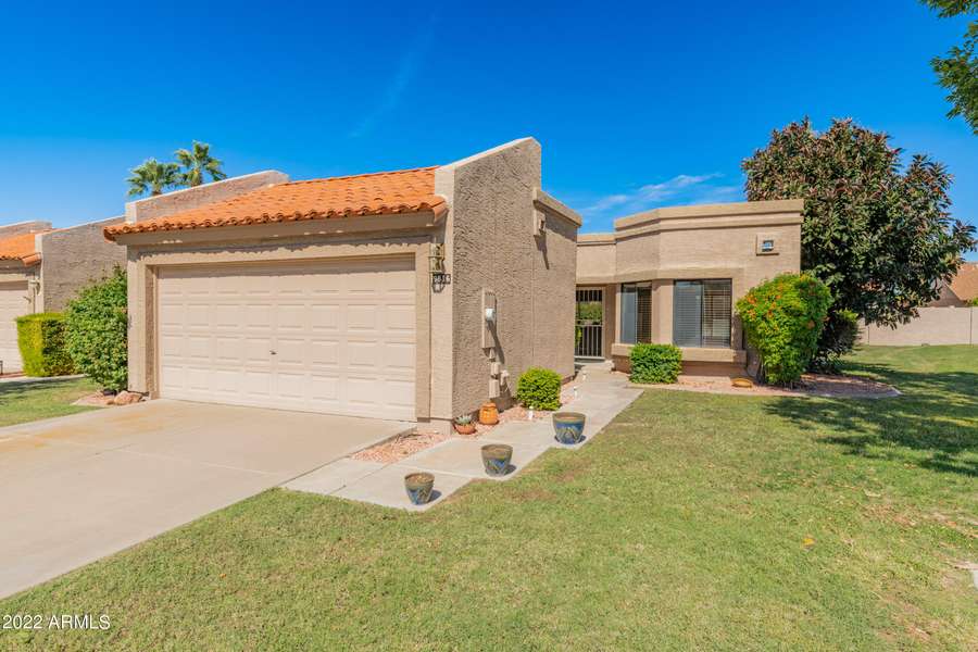 9816 W KERRY Lane, Peoria, AZ 85382