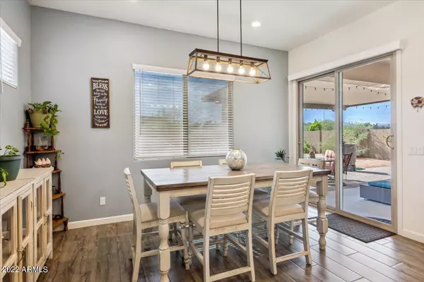 Phoenix, AZ 85041,2811 W POLLACK Street