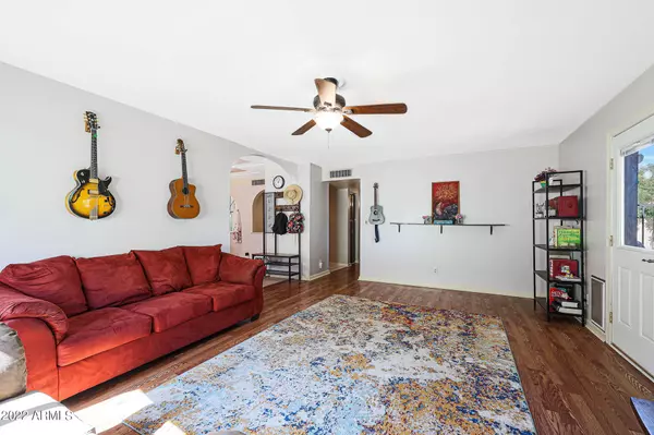 Mesa, AZ 85210,1043 S NINA Drive