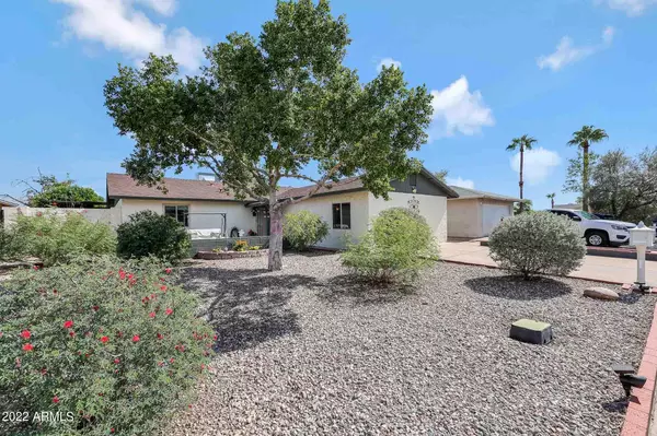 1043 S NINA Drive, Mesa, AZ 85210