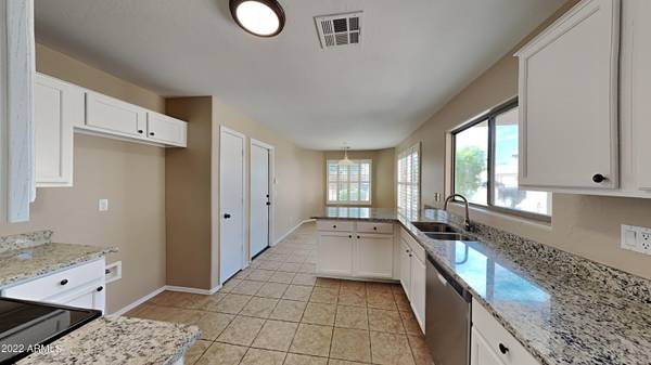 San Tan Valley, AZ 85140,41517 N RANCH Drive