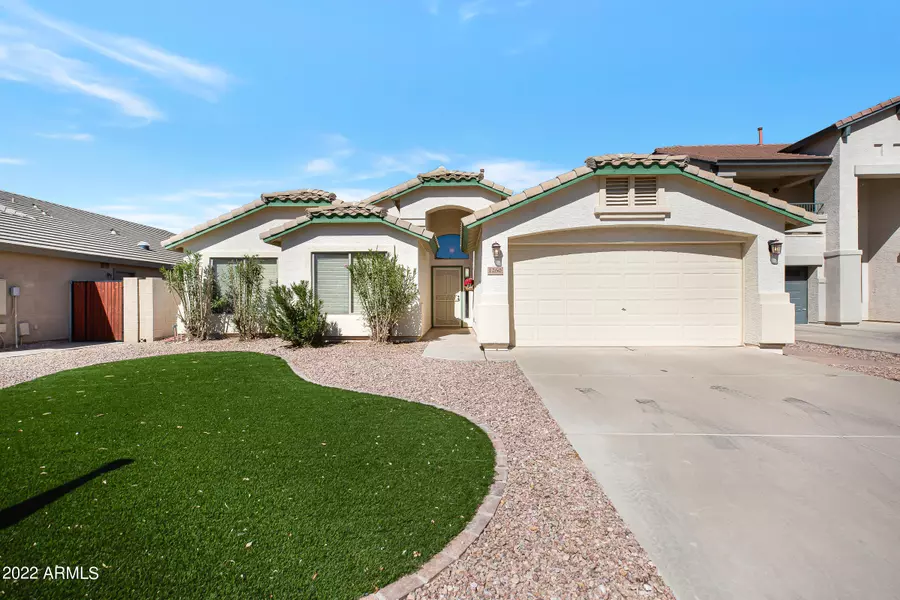 1260 E BAKER Drive, San Tan Valley, AZ 85140