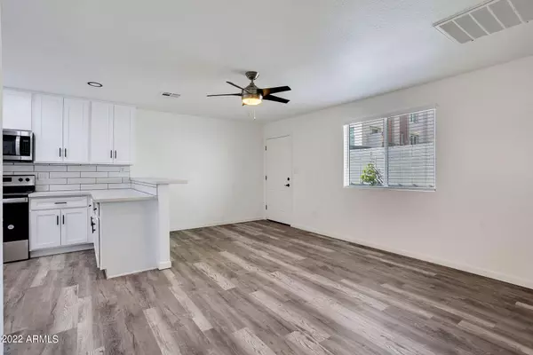 Phoenix, AZ 85007,814 N 8th Avenue