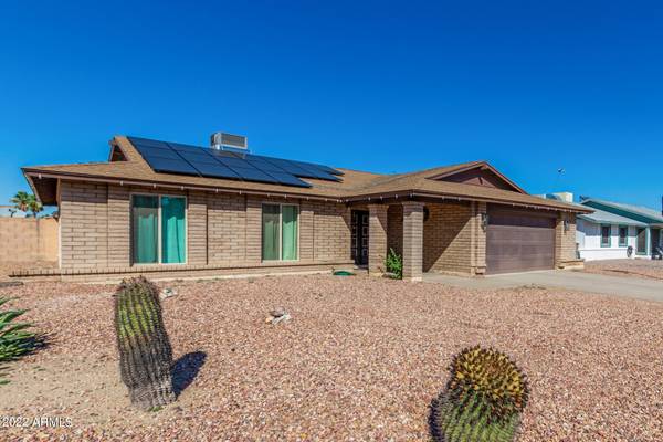 10548 W LAURIE Lane, Peoria, AZ 85345