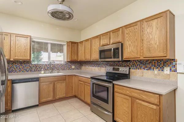 Morristown, AZ 85342,197 PERETZ Circle