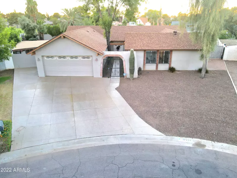 17224 N SANDTRAP Court, Glendale, AZ 85308